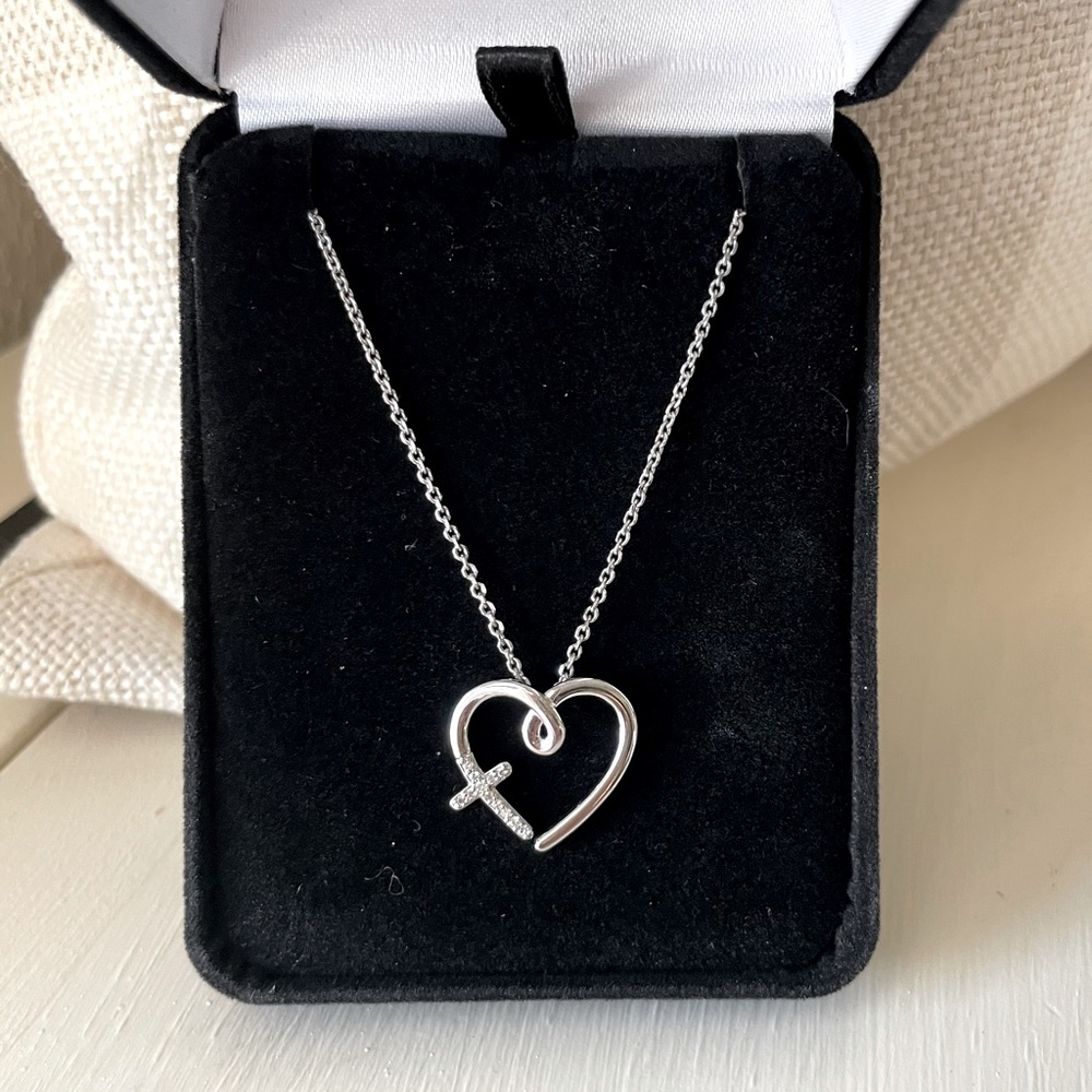 NEW! Kay Jewelers Diamonds Heart Necklace Sterling